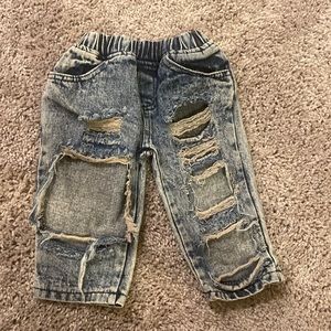 Ripped acid washed jeans